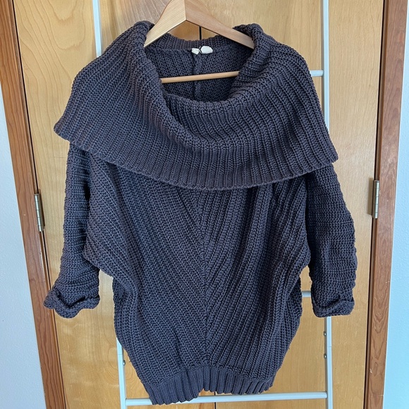 Anthropologie Moth Purple-Grey Oversize Cowl Neck Dolman Sweater Size Small - Picture 3 of 12